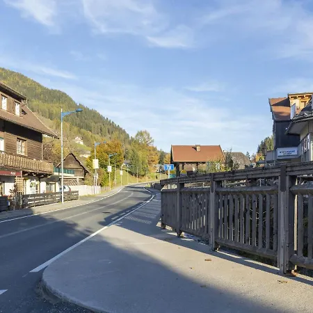 Zentral Gelegenes In * 巴德小基希海姆